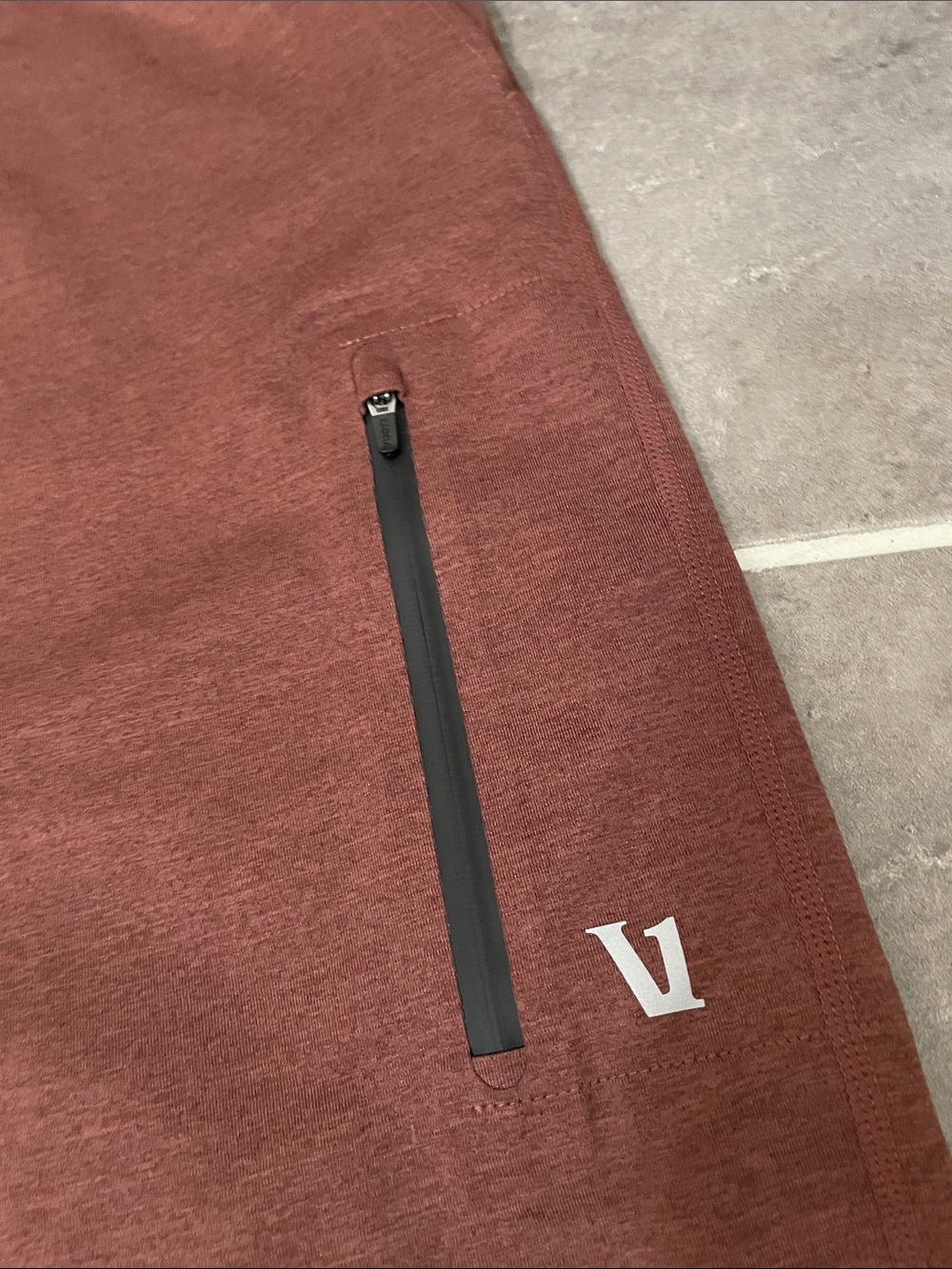 Vuori Sunday Performance Jogger size Medium - Picture 6 of 9